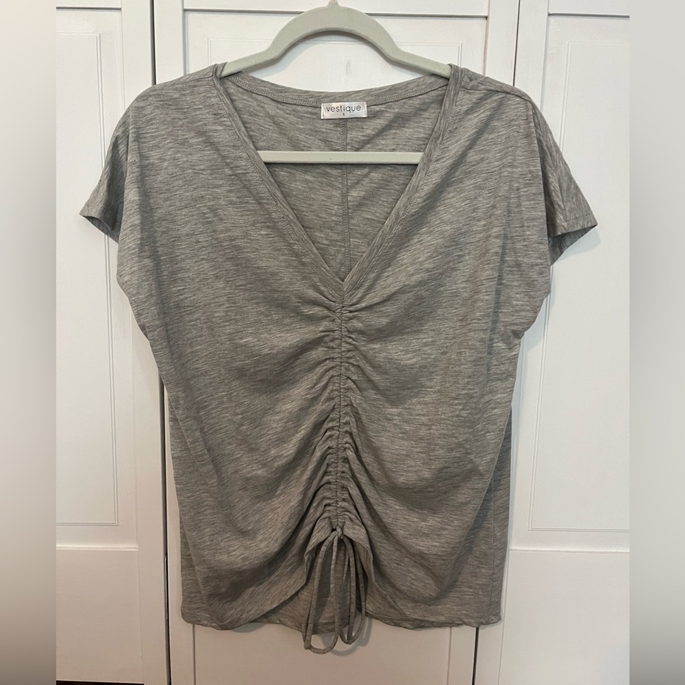 Vestique Tshirt